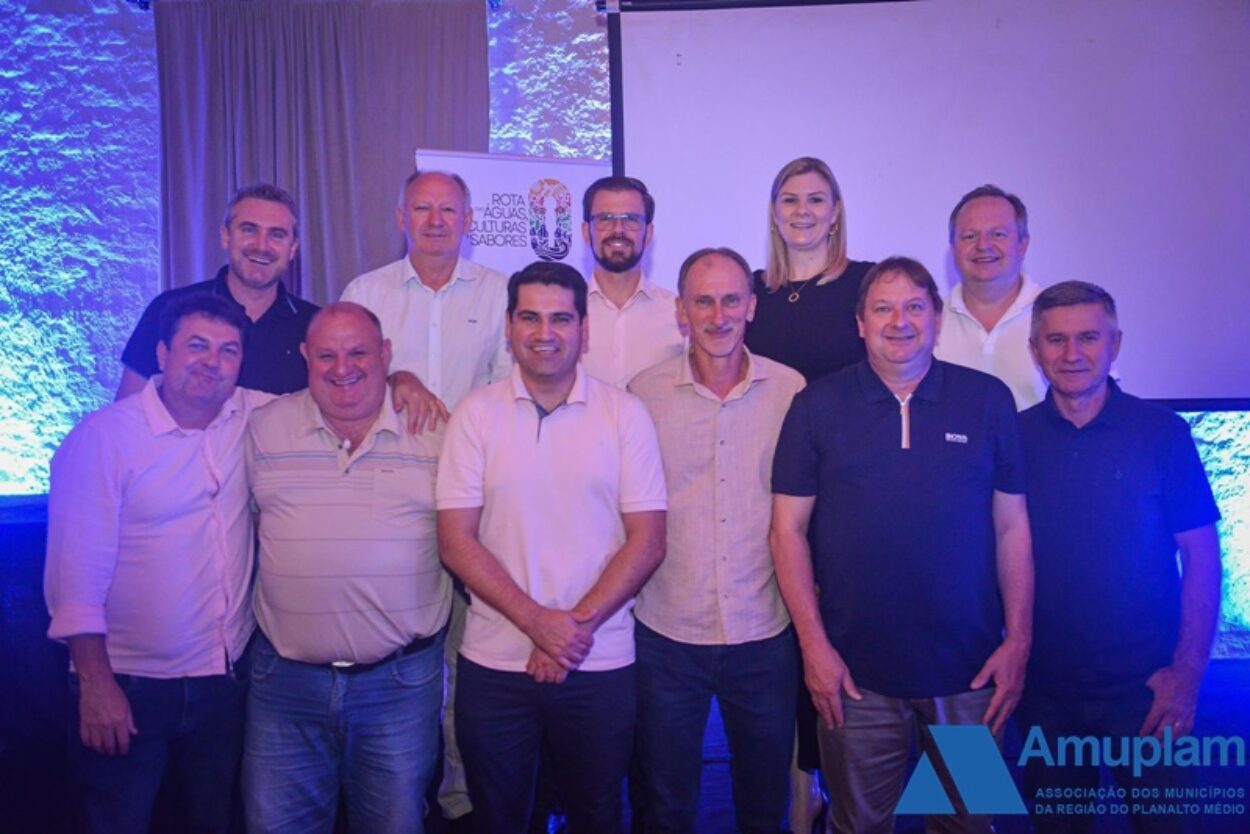 Atividade realizada em Ijuí contou com homenagens, pronunciamentos e confraternização (Fotos: Amuplam)
