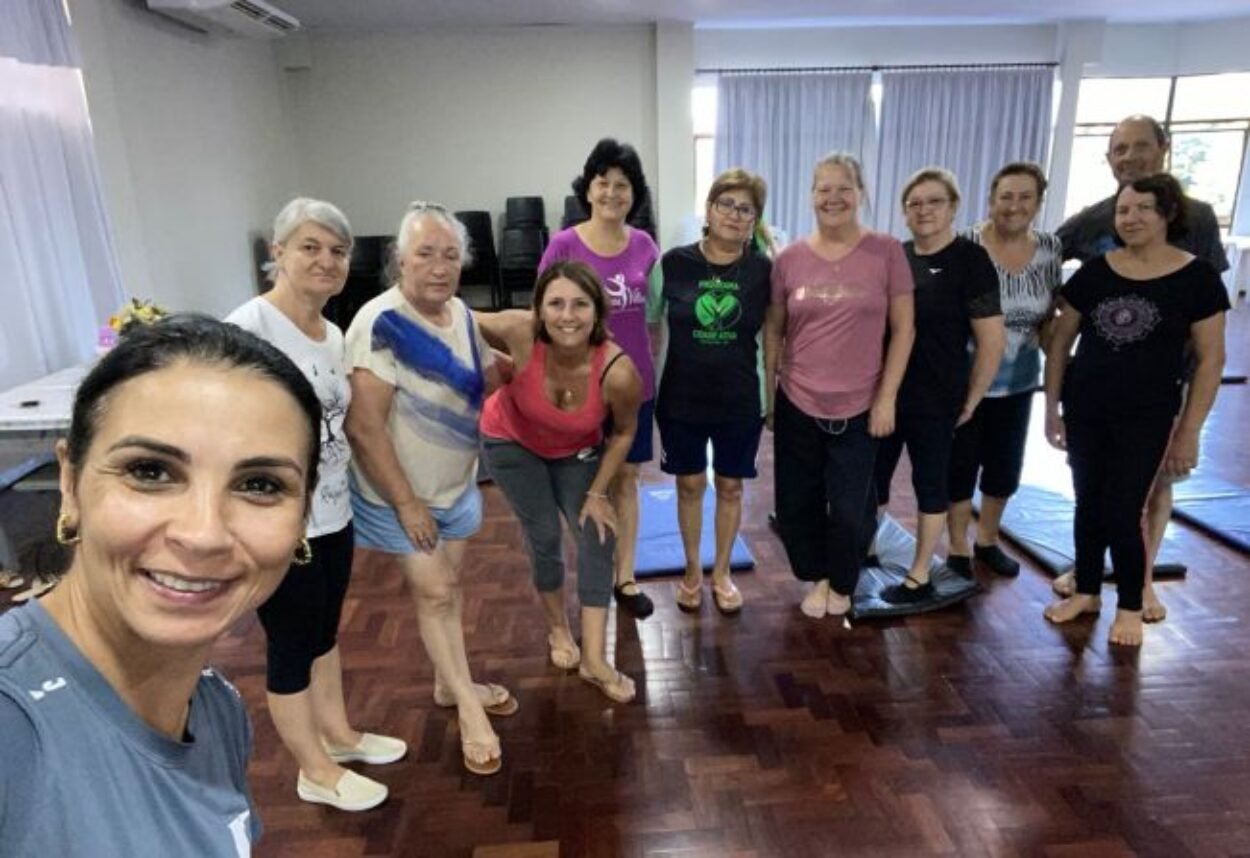 QUINTA-FEIRA É DIA DE YOGA!