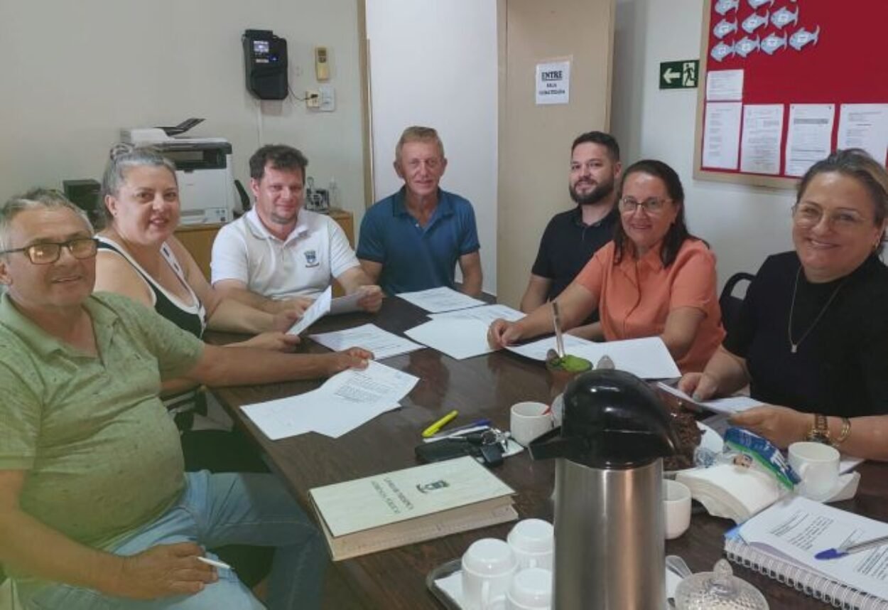 Município apresenta resultados fiscais em Audiência Pública Município apresenta resultados fiscais em Audiência Pública