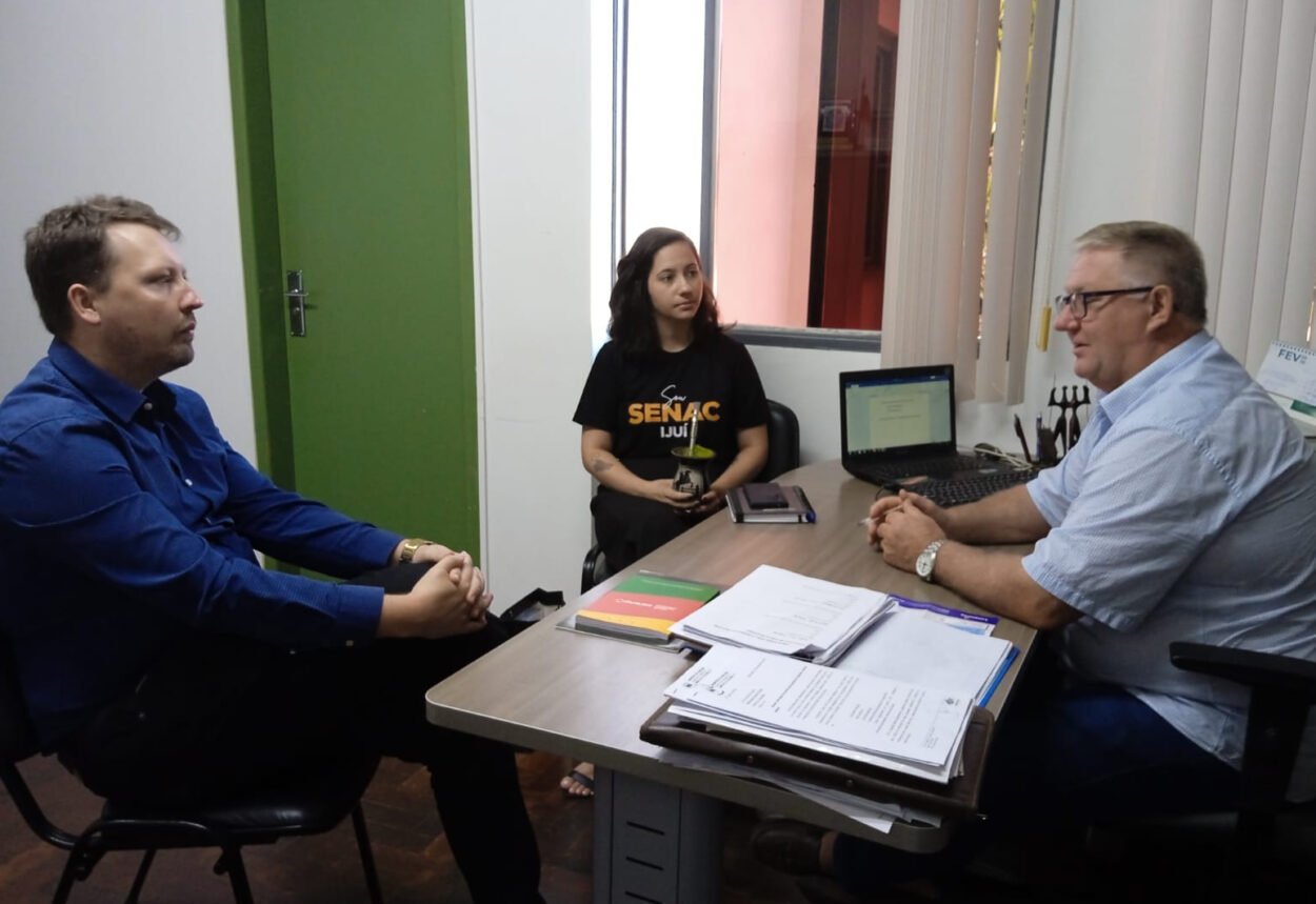 Representantes do Senac realizam visita ao Município