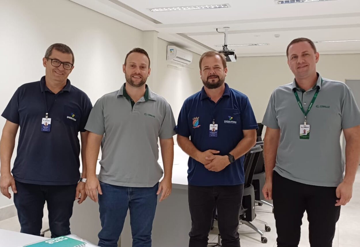 Secretaria de Obras e Ceriluz planejam ampliação da iluminação pública para o interior Secretaria de Obras e Ceriluz planejam ampliação da iluminação pública para o interior