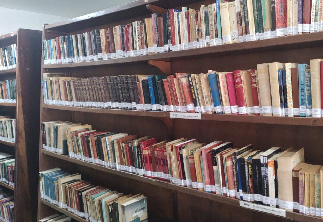 Biblioteca Municipal destaca a importância da devolução de livros Biblioteca Municipal destaca a importância da devolução de livros