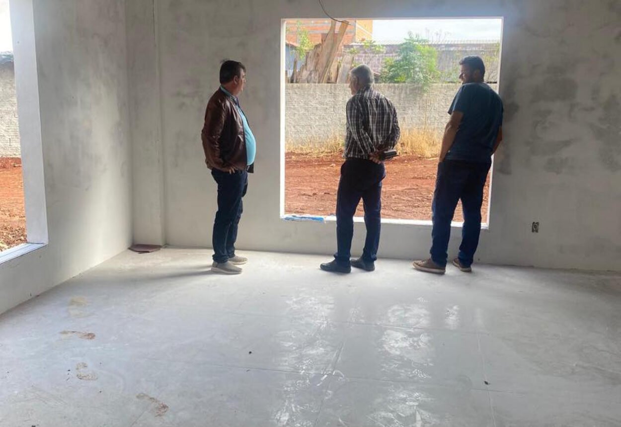 Prefeito de Coronel Barros visita Vista Gaúcha para troca de experiências sobre Centro de Convivência do Idoso