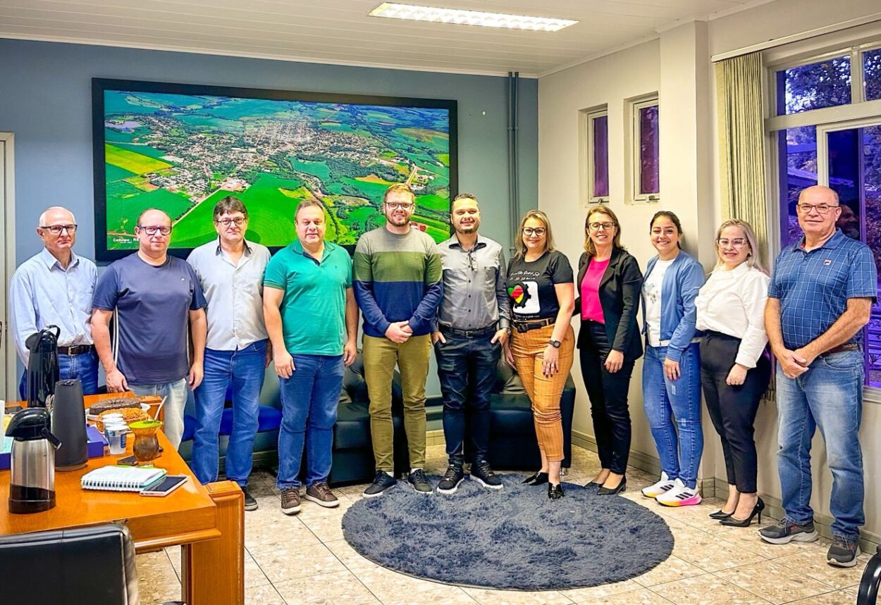 Administração Municipal de Catuípe promove encontro com contadores para tratar sobre destinação do Imposto de Renda aos fundos municipais