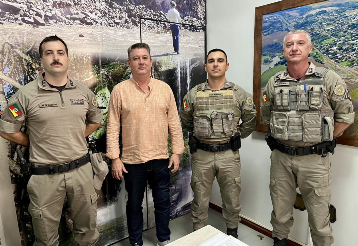Novo comandante da Brigada Militar de Coronel Barros é recebido pelo prefeito Bráulio Scherer