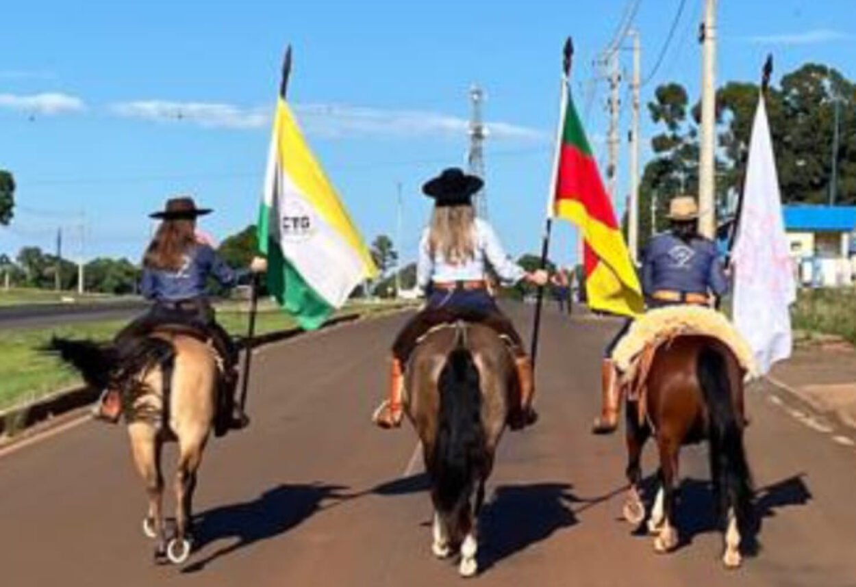 PRIMEIRA CAVALGADA FEMININA DO SUL.