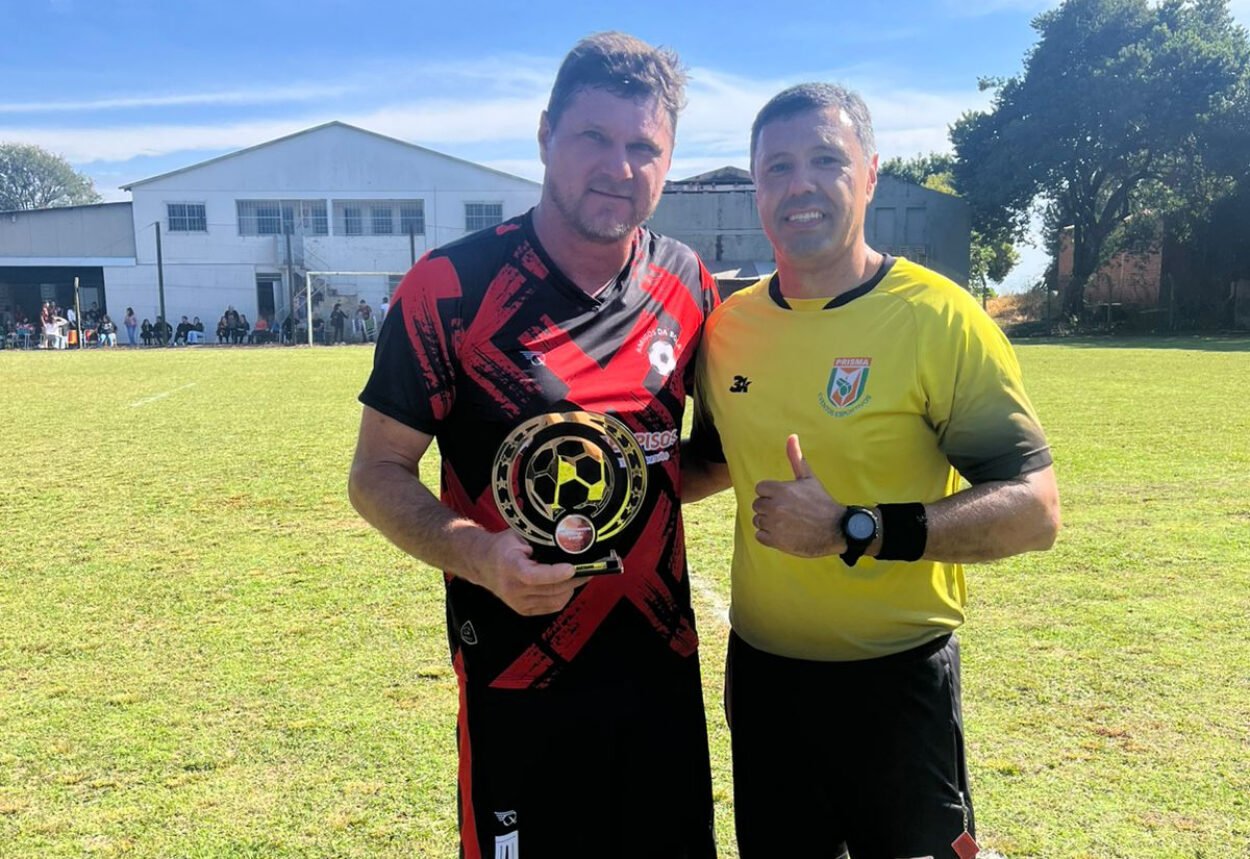 Resultados de domingo deixam mais emocionantes a competição pelas vagas das semifinais.