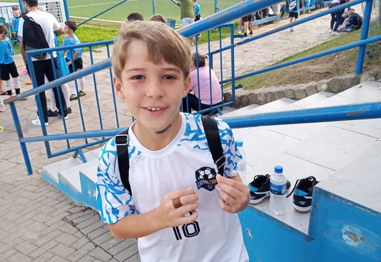 Jovem Atleta Coronel-Barrense Passa por Avaliação Técnica no Centro de Treinamento Cristal do Grêmio