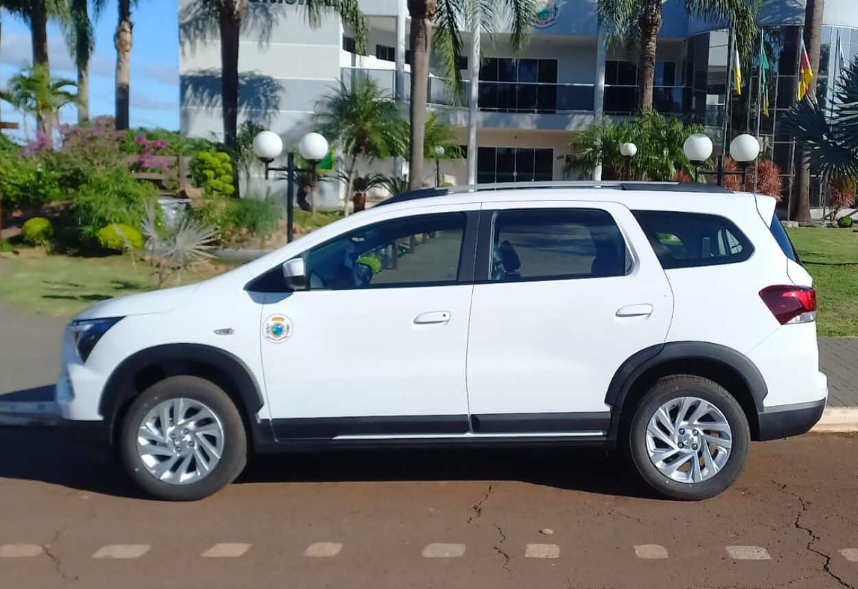 PREFEITURA DE BOZANO ADQUIRE NOVO VEÍCULO PARA REFORÇAR A FROTA DA SECRETARIA DE EDUCAÇÃO.