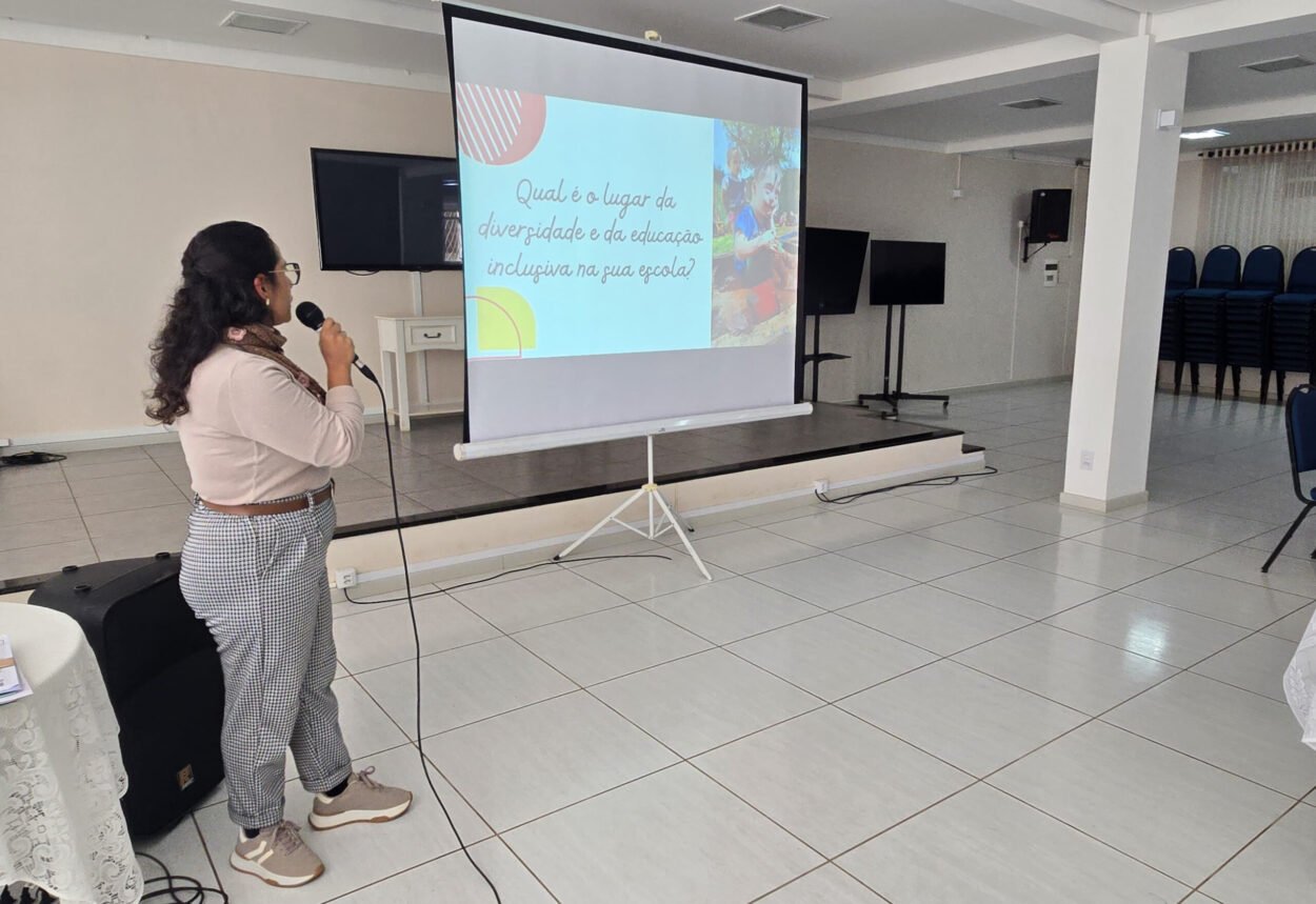 Coordenadores Pedagógicos da Rede Municipal participam de formação sobre educação inclusiva