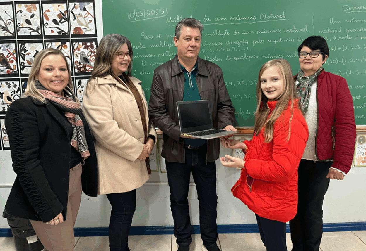 Mais tecnologia na educação de Coronel Barros!